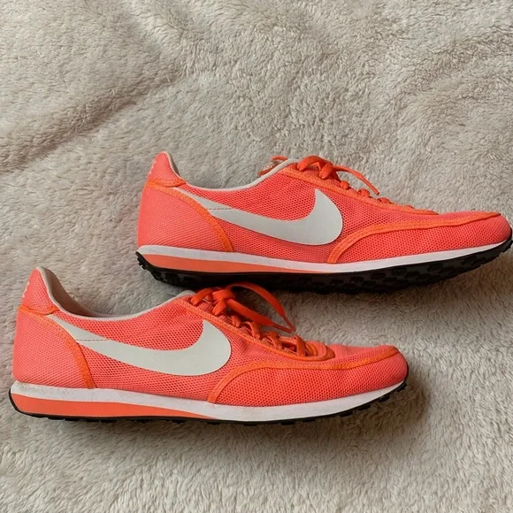 👟EUC Women’s Nike Lightweight Mesh Sneakers - Picture 6 of 9